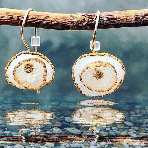 Diamond Dust handmade circle earrings - Picture 2 of 5